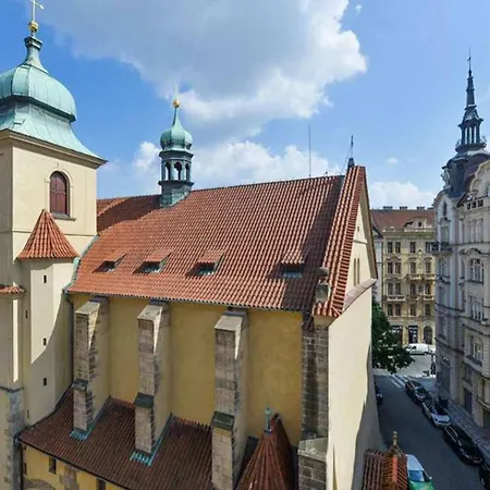 Apartment Elegant Old Town With Balcony