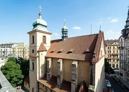 Elegant Old Town With Balcony