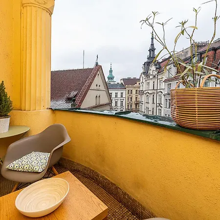 アパート Elegant Old Town With Balcony *